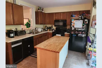2026 Westwood Forest Drive, Vienna, VA 22182 - Photo 9