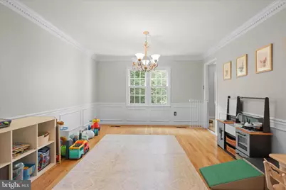 2026 Westwood Forest Drive, Vienna, VA 22182 - Photo 11