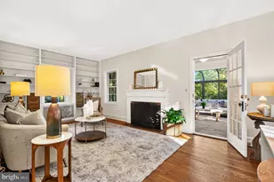 2827 Maple Ln, Fairfax, VA 22031 - Photo 19