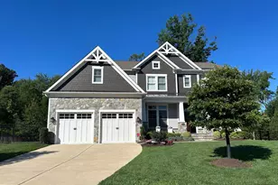 105 Mashie Ct SE, Vienna, VA 22180 - Photo 1