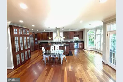 6529 Fairlawn Drive, McLean, VA 22101 - Photo 5