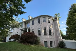 6529 Fairlawn Dr, McLean, VA 22101 - Photo 1
