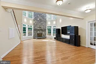 3703 Waples Crest Ct, Oakton, VA 22124 - Photo 15