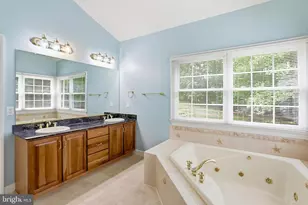 3703 Waples Crest Ct, Oakton, VA 22124 - Photo 25