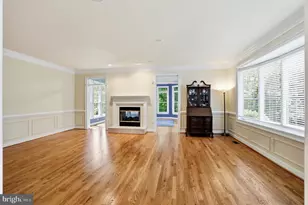 3703 Waples Crest Ct, Oakton, VA 22124 - Photo 17