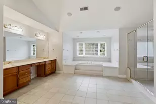 3703 Waples Crest Ct, Oakton, VA 22124 - Photo 35