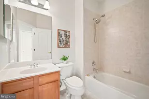12147 Monteith Ln, Fairfax, VA 22030 - Photo 31