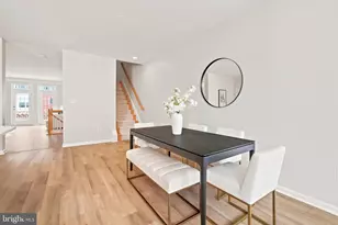 12147 Monteith Ln, Fairfax, VA 22030 - Photo 19