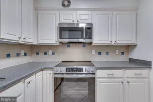 5904 Mt Eagle Dr, Alexandria, VA 22303 - Photo 9