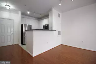 2791 Centerboro Dr, Vienna, VA 22181 - Photo 13
