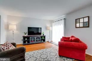 9013 Kerrydale Ct, Springfield, VA 22152 - Photo 11
