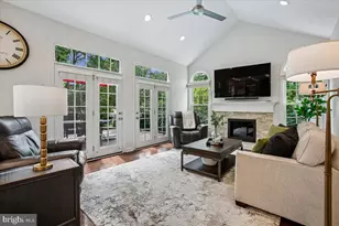 15341 Stillfield Ct, Centreville, VA 20120 - Photo 13