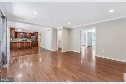 11618 Holly Briar Lane, Great Falls, VA 22066 - Photo 13