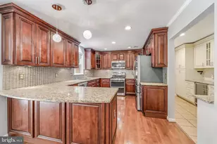 11618 Holly Briar Ln, Great Falls, VA 22066 - Photo 19