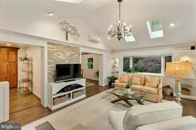 6225 Kellogg Drive, McLean, VA 22101 - Photo 11