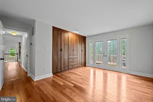 10215 Martinhoe Dr, Vienna, VA 22181 - Photo 35
