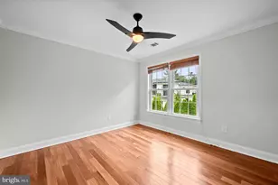 10215 Martinhoe Dr, Vienna, VA 22181 - Photo 51