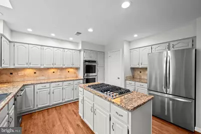 10215 Martinhoe Drive, Vienna, VA 22181 - Photo 19