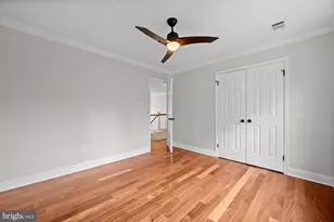 10215 Martinhoe Dr, Vienna, VA 22181 - Photo 49