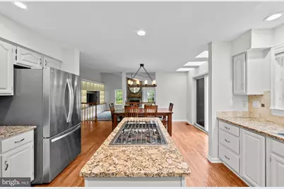 10215 Martinhoe Drive, Vienna, VA 22181 - Photo 15