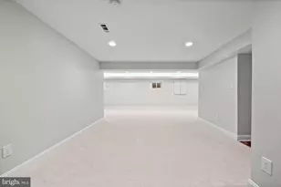 10215 Martinhoe Dr, Vienna, VA 22181 - Photo 65