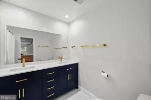 10215 Martinhoe Dr, Vienna, VA 22181 - Photo 55