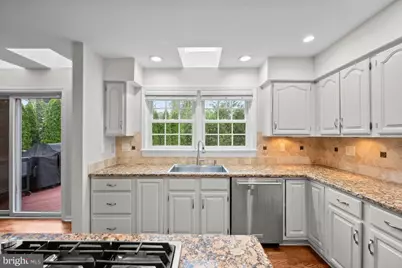 10215 Martinhoe Drive, Vienna, VA 22181 - Photo 17