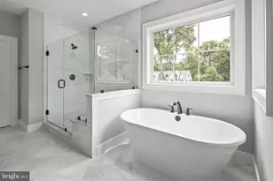 6716 Van Fleet Dr, McLean, VA 22101 - Photo 7