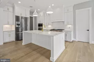 6716 Van Fleet Dr, McLean, VA 22101 - Photo 5