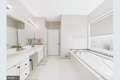 13507 Jeb Stuart Square, Centreville, VA 20120 - Photo 23