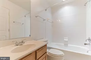 4190 Lower Park Dr, Fairfax, VA 22030 - Photo 35