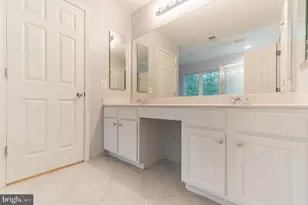 4190 Lower Park Dr, Fairfax, VA 22030 - Photo 29