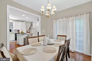 4190 Lower Park Dr, Fairfax, VA 22030 - Photo 17