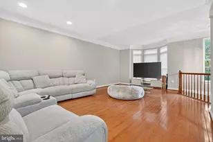 4190 Lower Park Dr, Fairfax, VA 22030 - Photo 5