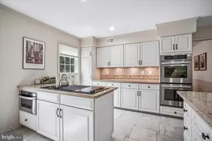 7606 Rustle Ridge Ct, Fairfax Station, VA 22039 - Photo 17