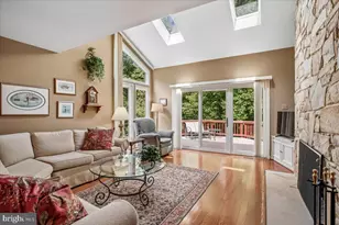 7606 Rustle Ridge Ct, Fairfax Station, VA 22039 - Photo 13