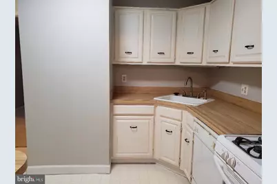 1434 Northgate Square #1434-22B, Reston, VA 20190 - Photo 7