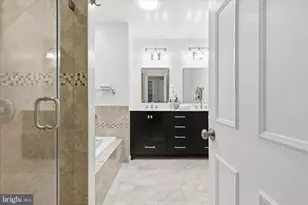 10820 Fieldwood Dr, Fairfax, VA 22030 - Photo 27