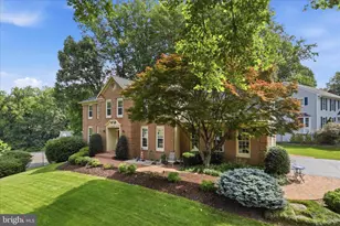 10820 Fieldwood Dr, Fairfax, VA 22030 - Photo 5