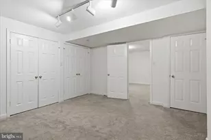 10820 Fieldwood Dr, Fairfax, VA 22030 - Photo 39