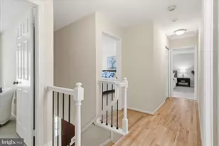 10820 Fieldwood Dr, Fairfax, VA 22030 - Photo 23