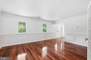 1300 Bayshire Ln, Herndon, VA 20170 - Photo 11