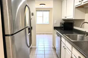 12144 Purple Sage Ct, Reston, VA 20194 - Photo 7