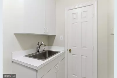 9889 Chapel Bridge Estates Drive, Fairfax Station, VA 22039 - Photo 33