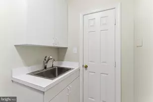 9889 Chapel Bridge Estates Dr, Fairfax Station, VA 22039 - Photo 33