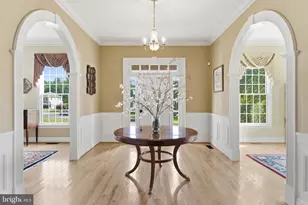 9889 Chapel Bridge Estates Dr, Fairfax Station, VA 22039 - Photo 5