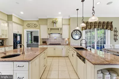 9889 Chapel Bridge Estates Drive, Fairfax Station, VA 22039 - Photo 19