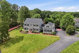 9889 Chapel Bridge Estates Dr, Fairfax Station, VA 22039 - Photo 3