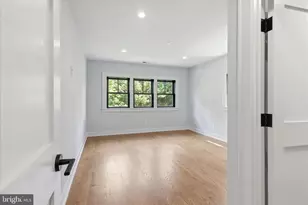 5921 Chesterbrook Rd, McLean, VA 22101 - Photo 61