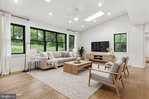 5921 Chesterbrook Rd, McLean, VA 22101 - Photo 23